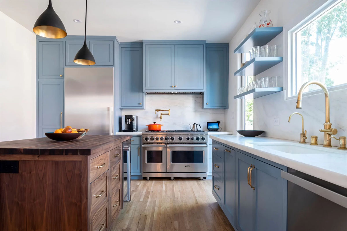 Transitional kitchen makeover in Glenview, IL by AMG Proline